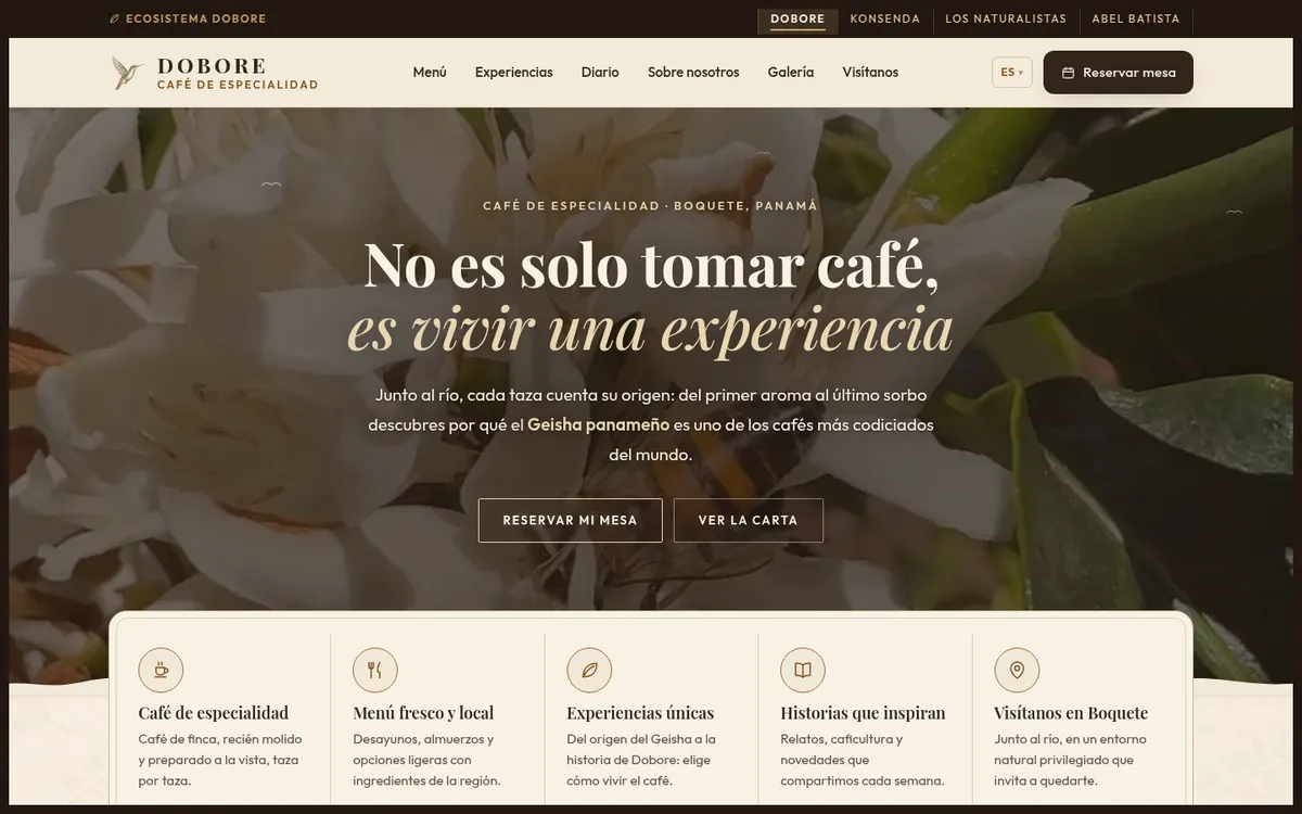 Sitio web de Doboré visto en un navegador de escritorio: portada con fotos de sus experiencias en Boquete.